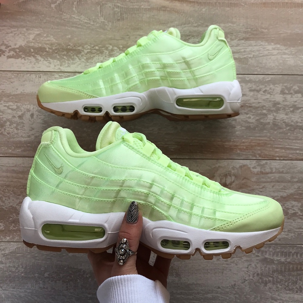 NWTNike Air Max 95 Rare satin - Picture 5 of 8